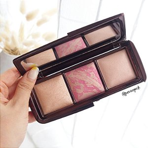 Luminous Edit Hourglass Ambient Lighting Edit Palette (LUMINOUS LIGHT + LUMINOUS FLUSH + IRIDESCENT STROBE LIGHT)