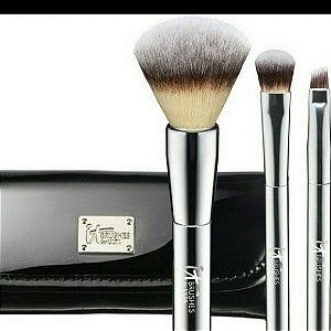 It Brushes for Ulta 4-Piece Bamboo Makeup Brush Set