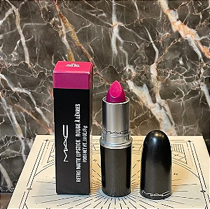 novo/sem caixa 705 Flat Out Fabulous Batom Mac Retro Matte Lipstick