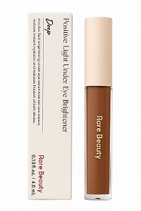 Medium Deep Corretivo Iluminador Rare Beauty Positive Light Under