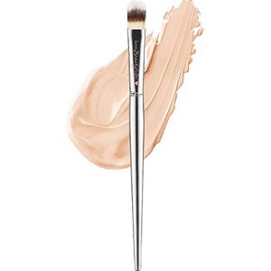 IT Brushes For ULTA  Love Beauty Fully Essential Concealer Brush #212 pincel