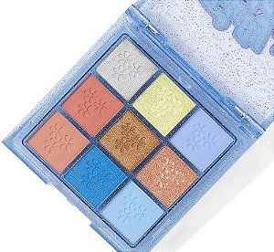 BLUE FUR Bh Cosmetics Totally PLASTIC 2000's paleta de sombras
