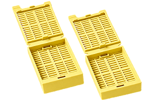 CASSETE PARA INCLUSÃO HISTOLÓGICA 45° AMARELO COM TAMPA REMOVIVEL