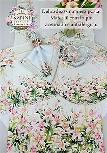 Trillho de mesa em tecidos estampados.