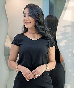 Blusa Linho Preta Cropped com Nervuras nas Mangas