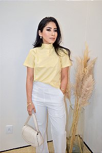 Blusa Tricoline Amarela Manteiga Cem por Cento Algodão Cropped com Mangas Curtas