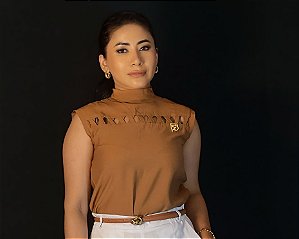 Blusa Fluity Kobe Cappuccino Cropped Cavada Gola com Vies Entrelaçados no Colo