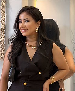 Blusa Visco Trench Preta Estilo Colete Ajustado Com Decote V E Botões Metalizado