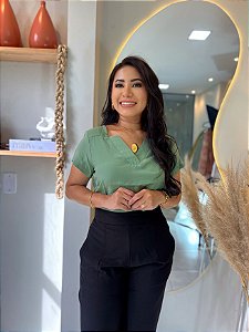 Blusa Viscose Verde Menta Com Decote V Assimétrico E Mangas