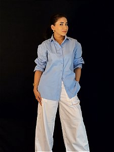 Camisa Tricoline Azul Pastel Oversized, Com Botões, Gola E Punho Largo