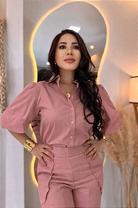 Camisa Tricoline Rosa Pastel Com Manga Evasê, Botões E Corte Assimétrico Lateral