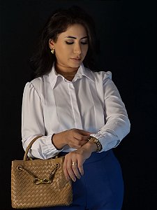 Camisa Crepe Branca Camisa Manga Longa Com Elástico No Punho E Nervuras Largas Frontais E Mangas