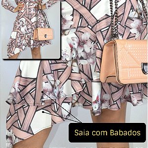 Saia Crepe Luzy Estampa Rosê com Babados Assimétricos com Finos Acabamentos