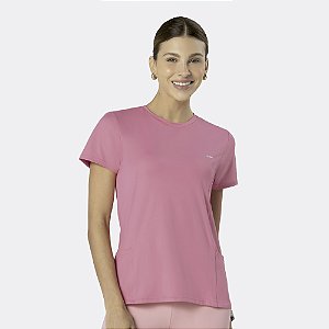 CAMISETA COM RECORTE E BOLSO LATERAL