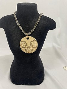Colar de Cerâmica Branca