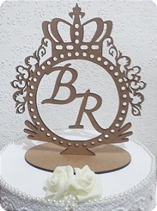 Topo De Bolo de casamento brasão com coroa e iniciais em MDF