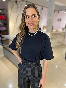 T-shirt Feminina Malha Sara Preta