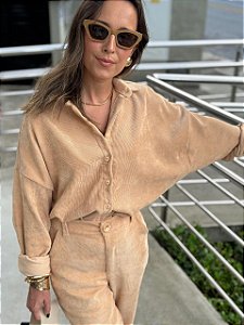 Camisa Feminina Oversized Veludo Camel
