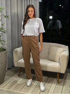 Calça Feminina Baggy Sarja Utilitária Marrom