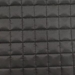 TECIDO MATELASSADO NYLON EMBORRACHADO PRETO QUILT QUADRADOS - PREÇO DE 0,50 X 1,45