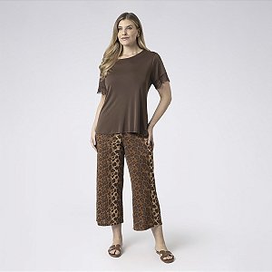 Pijama Feminino Capri Plus Size Onça Brown