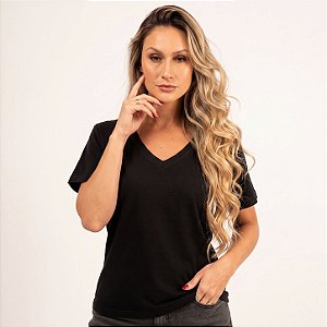 Camiseta Feminina Gola V Preta em Algodão Penteado 30.1