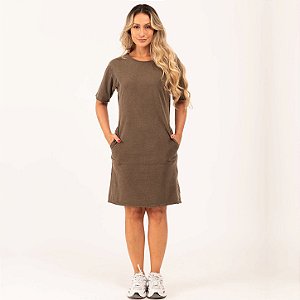 Vestido Curto Camisetão Estonado M/Malha Corte a Fio Marrom