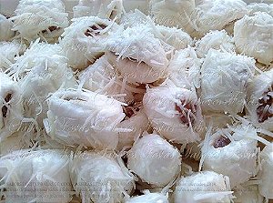 Balas de coco artesanais | Recheadas geladas  | 1 Quilo