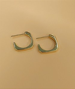 Brinco Quadrado - Banhado a Ouro 18k