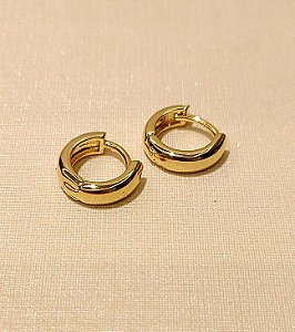 Brinco argola lisa M - Banhado a Ouro 18k