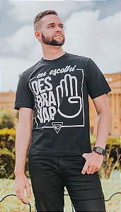 Camiseta "ESCOLHI DESBRAVAR" - Preta