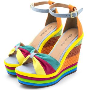 sandalia anabela colorida