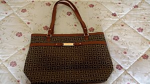 Bolsa / Pasta - Tommy Hillfiger Social Modelo 2016 Couro / Caqui-Verde-Marrom ext - Azul E Vermelho Interno.