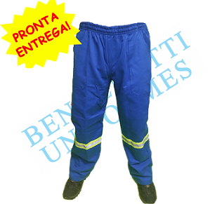 Calça brim azul royal com faixa refletiva