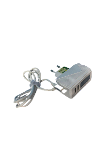 CARREGADOR RAPIDO 2.4A MICRO USB V8 1M + 2 USB MAXMIDIA MAX-CAR133