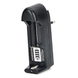CARREGADOR DE PILHAS BIVOLT + 1 SAIDA USB MOD. BL-011 CW-0001 OEM