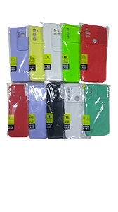 CAPA EMBORRACHADA C/ PROTETOR DE CAMERA LIGHTNING IPH 12 PRO MAX FEMININA