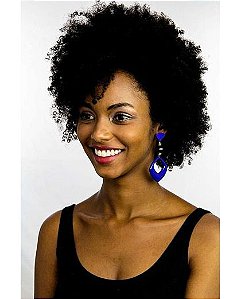 Maxi brinco de acrílico azul e preto Marisa