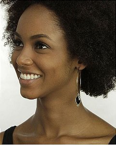 Maxi brinco dourado com pedra preta Malibu