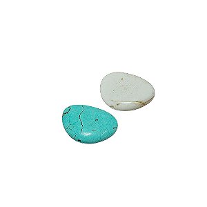 10-0023 - Pacote com 1 Kg de Pedra Turquesa/Marfim Arredondada com 1/2 Furo 19mmx14mm