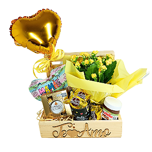 Baú Mãe Te Amo – Presente com Flor, Bombons e Almofada