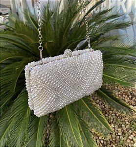 Bolsa clutch com pérolas (desenho V)
