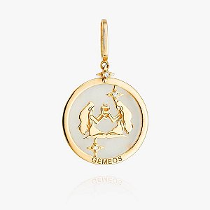 Pingente Medalha Zodíaco Gêmeos em Ouro 18K com Diamantes e Quartzo precioso natural.