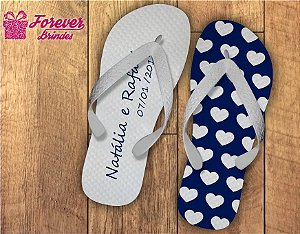 chinelo personalizado noivos corações