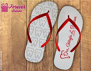 Chinelo formatura odontologia branco com vermelho