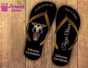 Chinelo Formatura Ciências Contábeis símbolo com dourado - FOREVER BRINDES