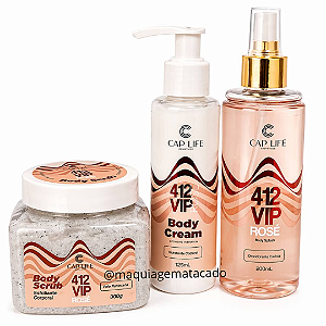 Kit 412 Vip Rosé Cap Life: 01 Body Scrub Esfoliante Corporal, 01 Body Cream Hidratante Corporal e 01 Body Splash