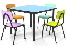 Conjunto Colorido Infantil com Mesa 80X80cm e 4 Cadeiras