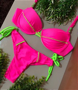 Biquíni Retrô Meia Taça Rosa Neon Com Detalhes Verde Neon