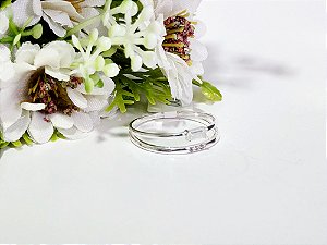 Anel Minimalista Duplo com Detalhes em Zircônia